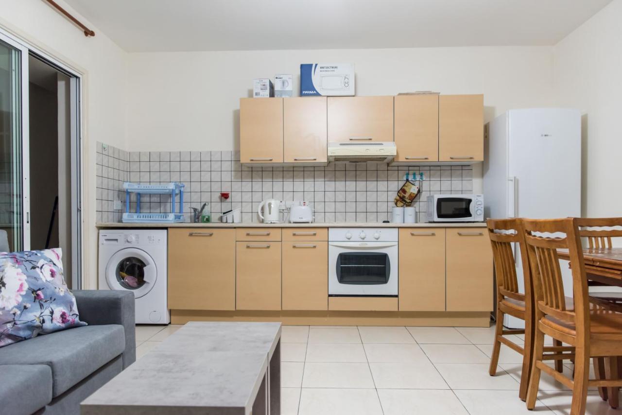 Ferienwohnung Euro Carissa Flat 101 Larnaka Exterior foto